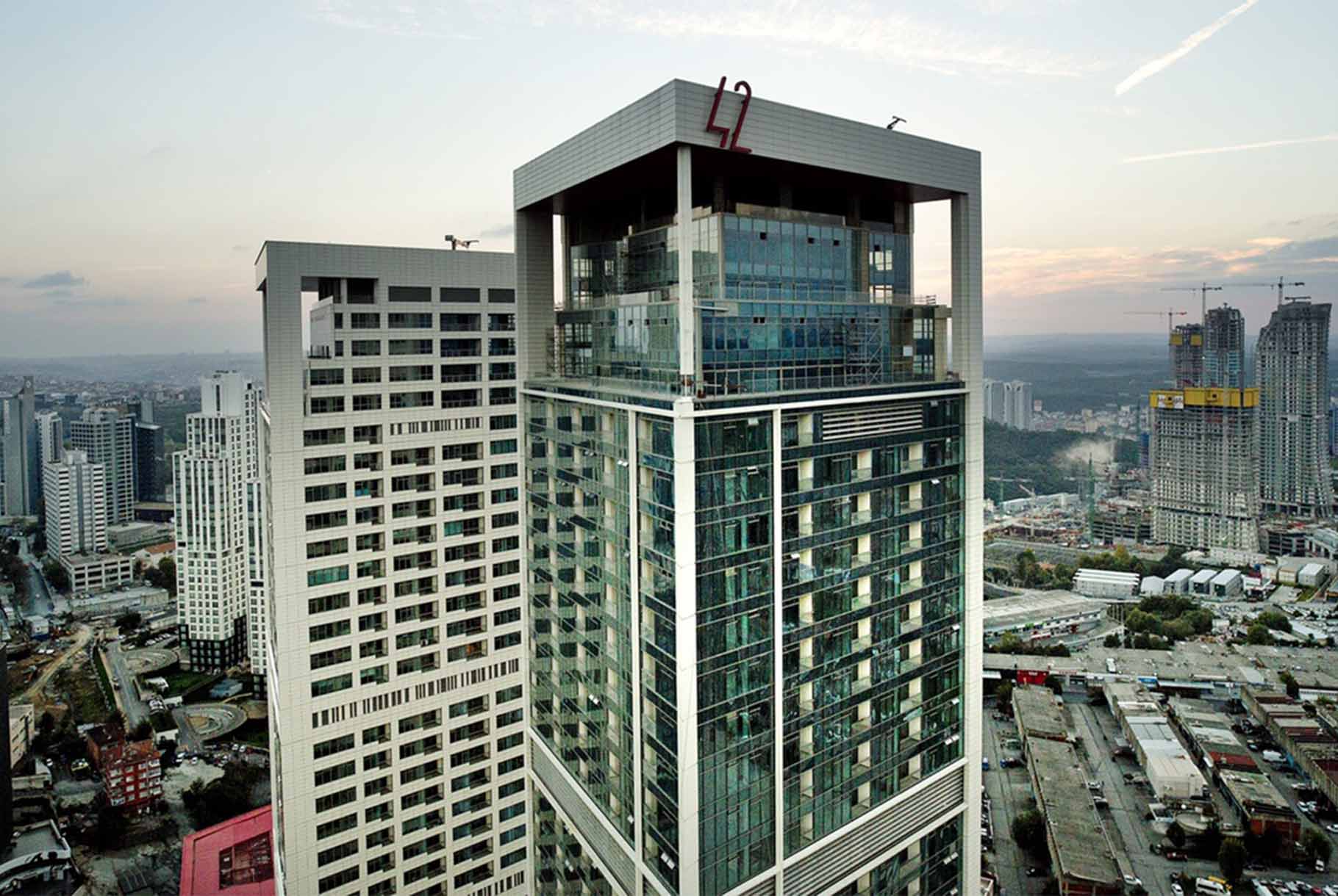 42 maslak outside view