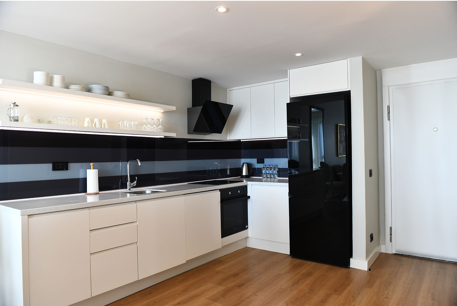 g plus kitchen