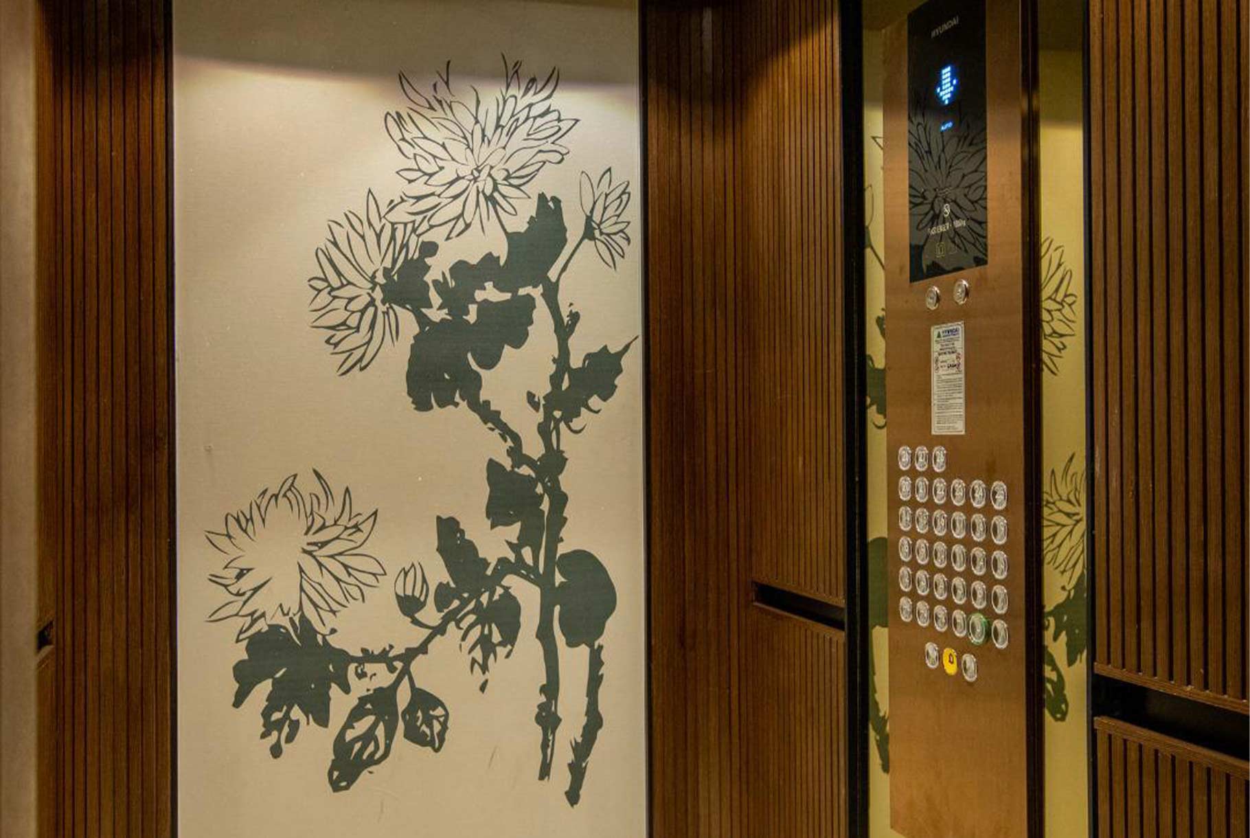 g tower elevator